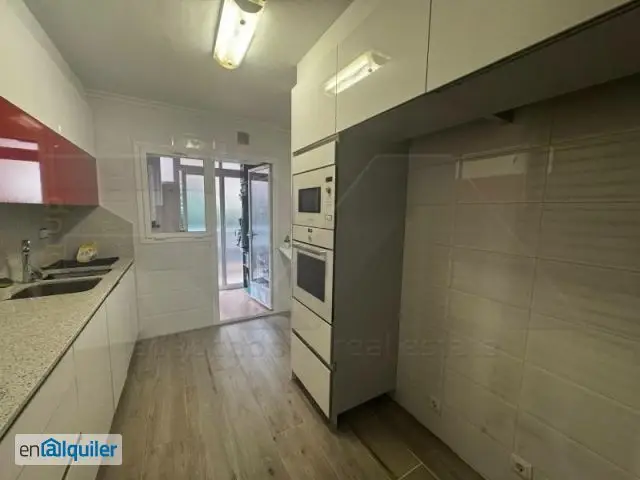 Piso amueblado de 3 habitaciones con terraza