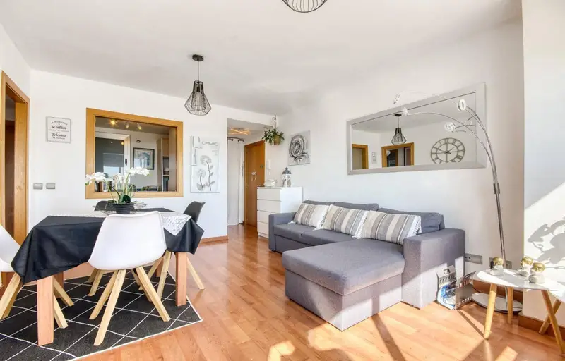 Apartamento en Empuriabrava con Vistas al Mar