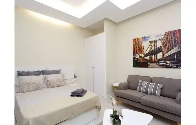 Estudio Moderno 45m² Madrid Almagro  Cerca Metro