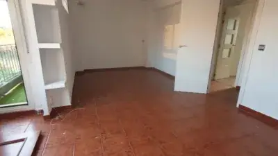 Piso 2 habitaciones Plaza San Jeronimo Junto Rio