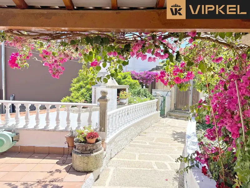 Casa en venta en Esteiro Muros con vistas al mar