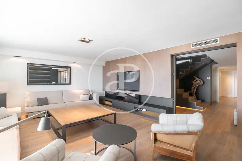 Atico Duplex en Alquiler Les Tres Torres