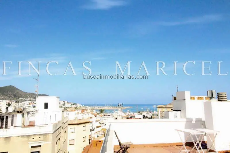 Atico Duplex Reformado Sitges Centro Solarium Jacuzzi Vistas Mar