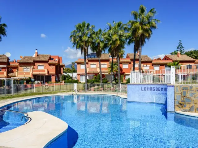 Casa Villa 3 Dormitorios Alquiler Estepona