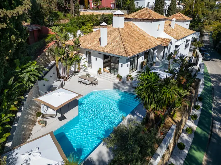 Villa de Lujo 5 Dormitorios en Benahavis - Golf La Quinta