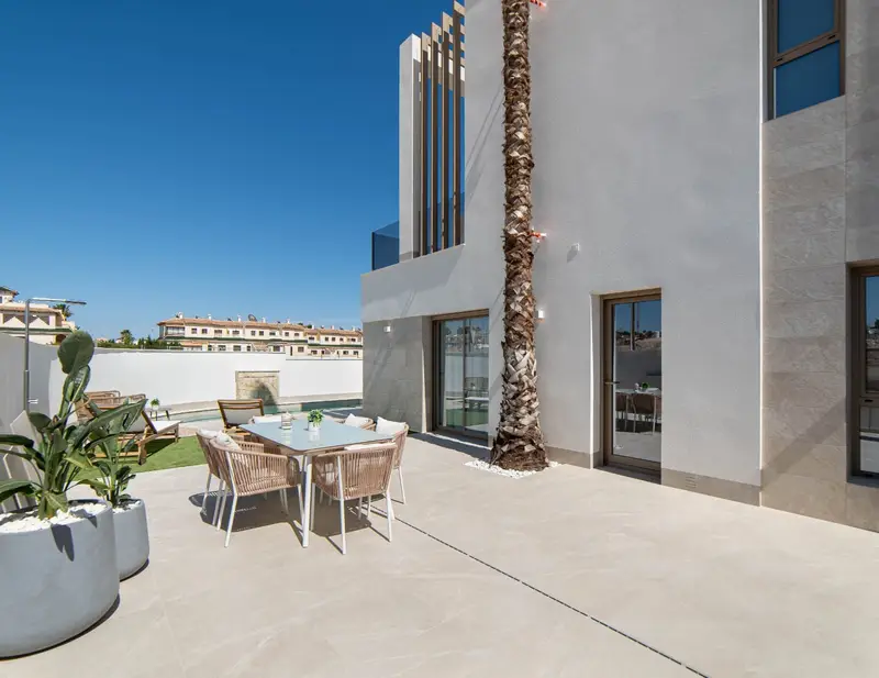 Villa Moderna en Quesada con Piscina Privada y Solarium