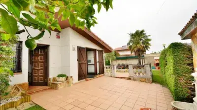 Casa pareada en venta en Calle Barrio San Miguel