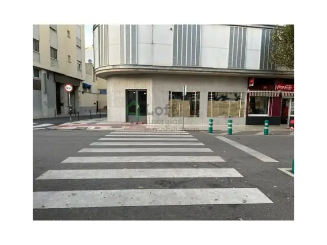 Local Comercial Ronda del Pilar 80m²
