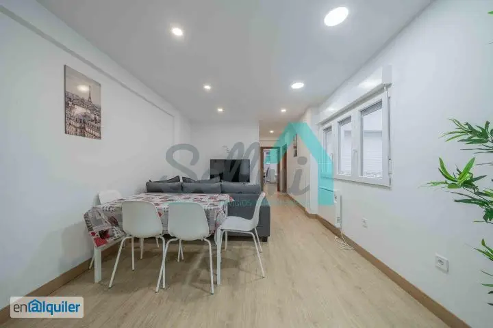 Piso Estudiantes Oviedo 68m2 3 habitaciones