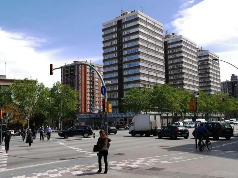 venta Edificio en Nou Barris, Barcelona (UWZ-EDP02-1)- Globaliza