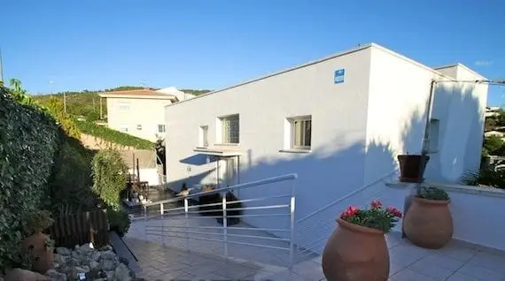 Chalet en Venta en Sitges 4 habitaciones 3 banos Jardin Piscina