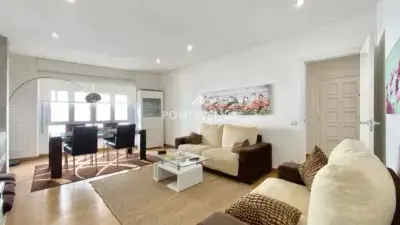 Apartamento en Raxo a 40m de la Playa 3 Dormitorios Amueblado