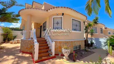 Chalet en venta en Calle Balaguer Lo-Ciudad Comuni