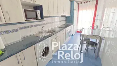 Dúplex en Alquiler 120m2 Amueblado 3 Habitaciones
