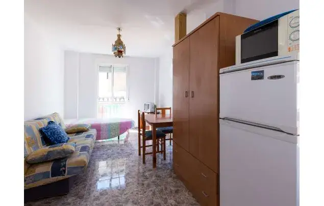 Estudio 30m² Granada Centro: Ideal para una Persona