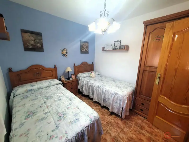 Chalet en Velez de Benaudalla Granada 2 dormitorios 100m2