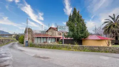 Restaurante con Vivienda en Los Corrales de Buelna
