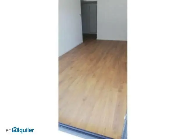 Alquiler piso obra nueva ascensor Quatre carreres