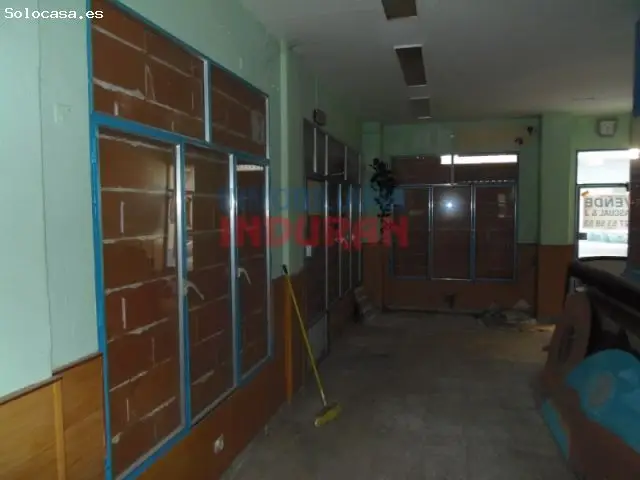 Local Comercial 80m2 Esquina 2 Baños Almacén
