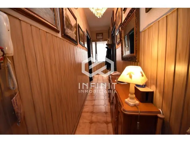 Vivienda con Dos Plantas en Casco Histórico de Pola Siero