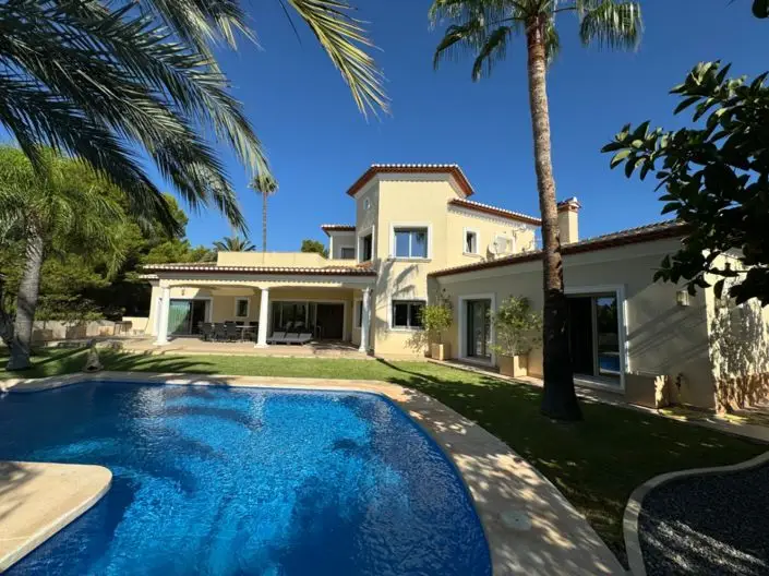 Villa de Lujo en Benissa Costa 4 Dormitorios