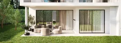 Apartamento en Venta Estepona Oeste 2 Dormitorios Jardin Privado