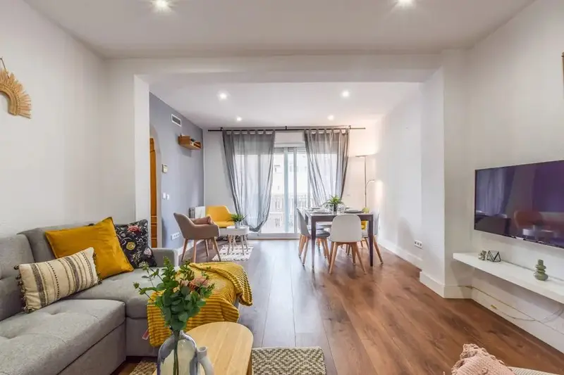 Apartamento 4 Dormitorios 1 Baño Madrid Alquiler
