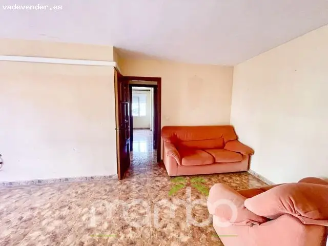 Piso en Venta Torre del Mar 3 Dormitorios 1 Baño Terraza Ascensor