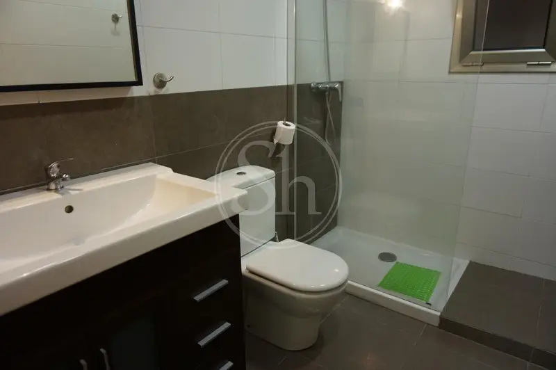Apartamento en venta en Barcelona cerca de Valldaura