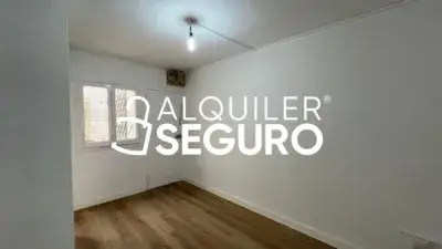 Piso en Alquiler Alcalá de Henares Centro 2 Dormitorios Patio Privado