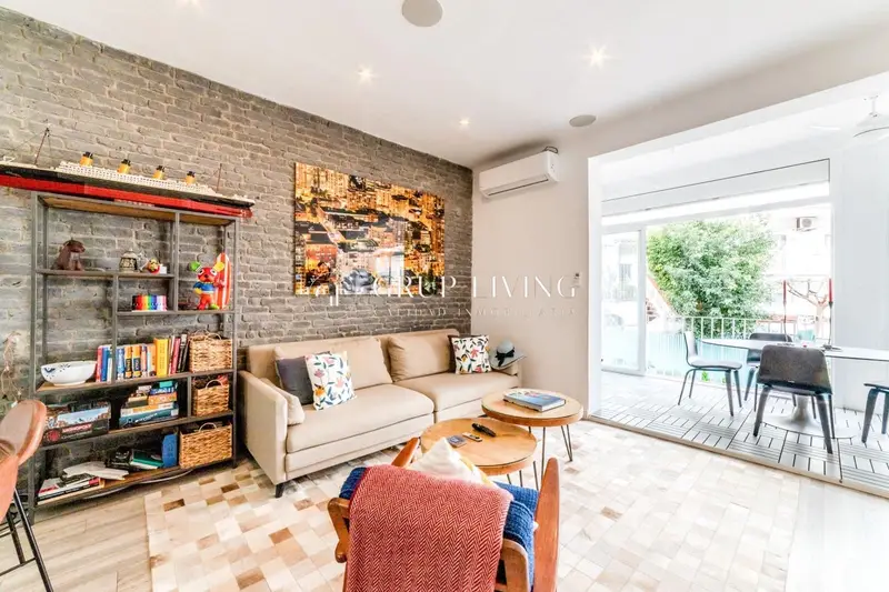 Piso en venta en Sitges centro con 3 habitaciones y terraza