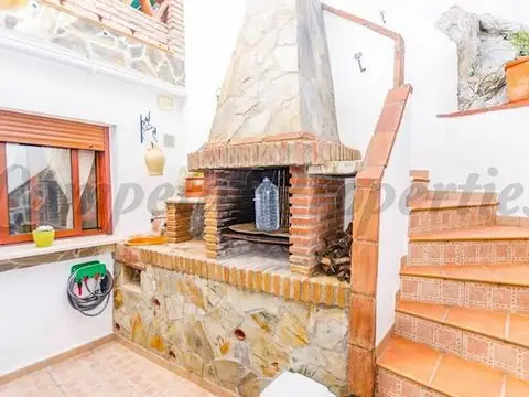Casa de Pueblo Reformada 3 Dormitorios Competa