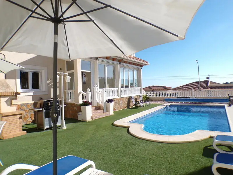 Villa 4 Dormitorios San Miguel Salinas Piscina Privada