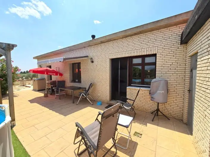 Villa en Venta 3 Dormitorios Jardin 4000m2 Salinas Alicante
