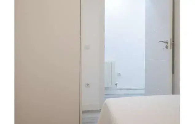 Apartamento 2 Dormitorios Madrid Amueblado Mascotas Wifi
