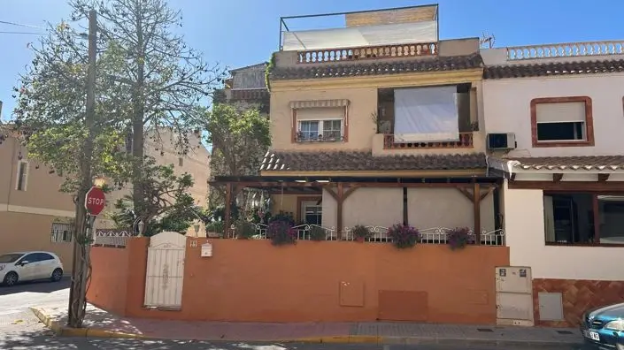 Villa 3 Dormitorios Los Montesinos