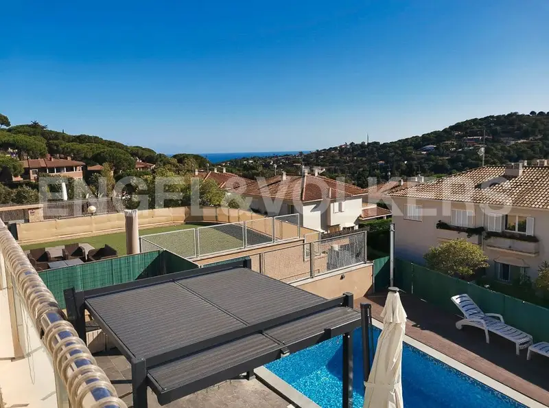 Chalet en Venta Cabrils 4 Dormitorios Piscina Vistas al Mar
