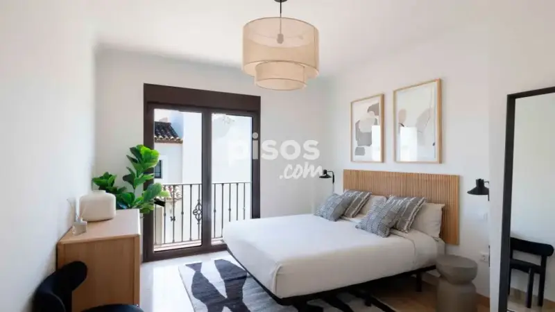 Casa adosada en venta Estepona 3 habitaciones 3 banos 243m2