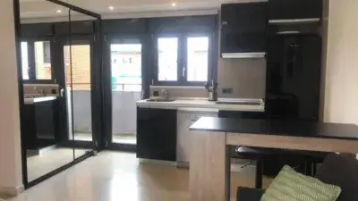 Estudio Moderno en Tetuán con Terraza y Balcón