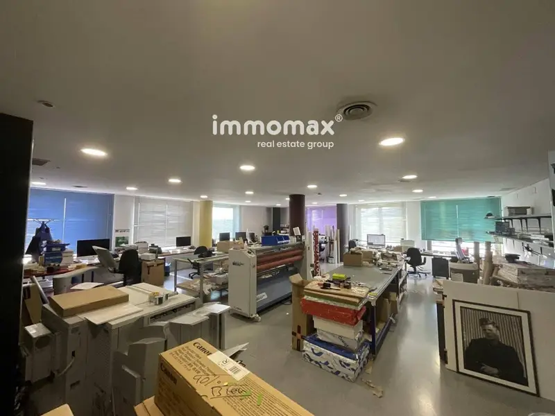 Local Comercial en Castelldefels Cerca de la Estacion RENFE