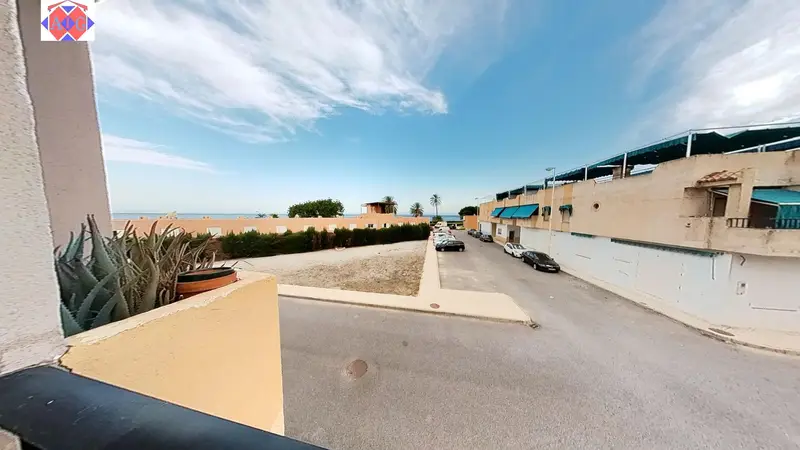 Dúplex con Piscina en Cambriles Lújar Tres Dormitorios Amplios