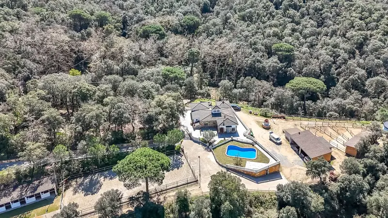 Villa Ecuestre Vallès Oriental 83 Hectáreas Instalaciones Hípicas