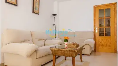 Apartamento Primera Linea de Playa con Piscina para 4 Personas