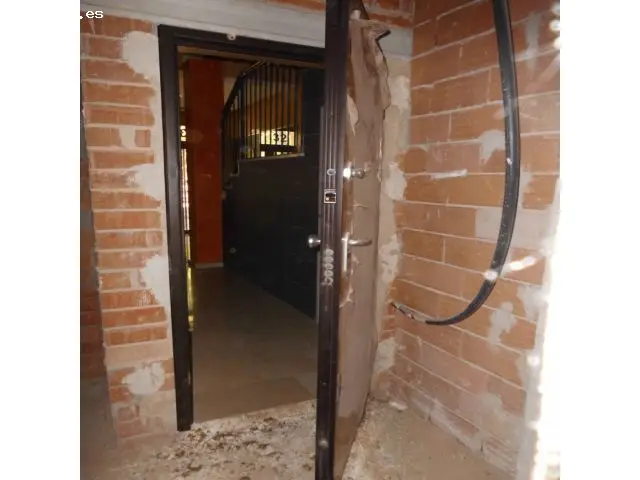 Local Comercial en Almansa - Gran Oportunidad de Inversion