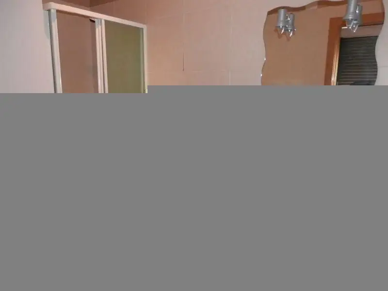 Venta Local Comercial con Chimenea en Caudete