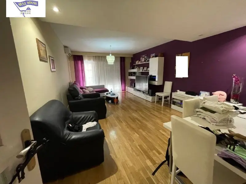 Venta Adosado Reformado El Pilar Albacete 284m2 Garaje 5 Dormitorios