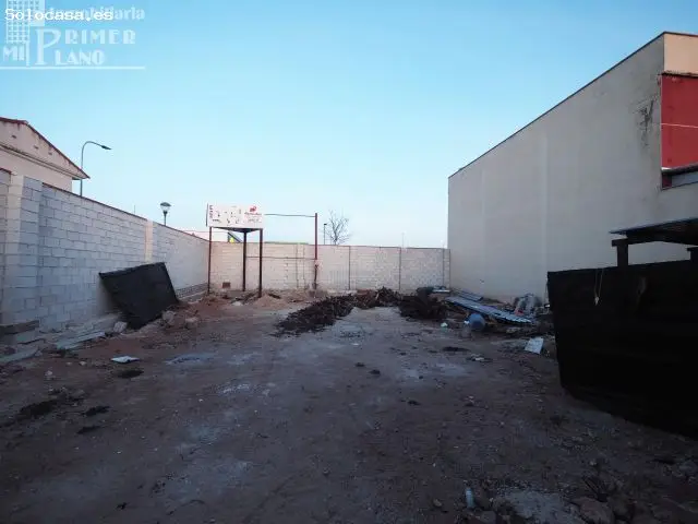 Solar en Venta en Avda Juan Carlos I 286m2
