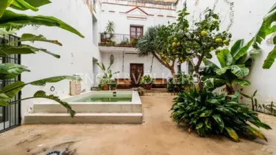 Casa en venta en Centro-Calzada