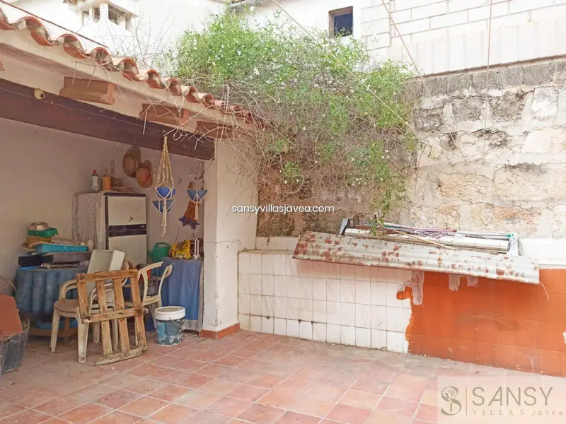 Casa señorial en Benissa con local comercial