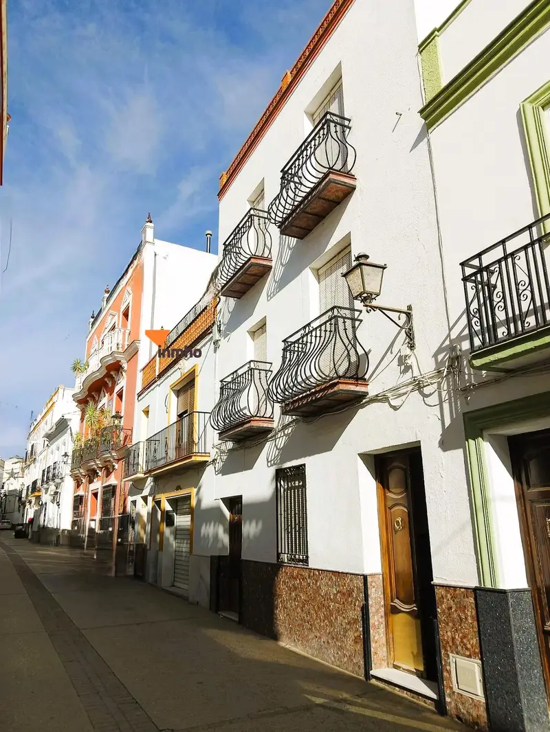 Venta Casa soleado en Centro, Alcala del Valle - Ref: SEV0101008